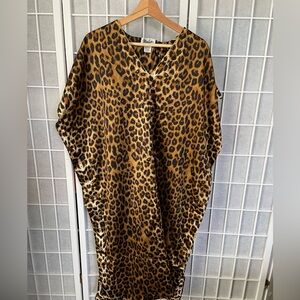 Winlar Animal Print Caftan, 100% Polyester, Black and Brown, One Size.